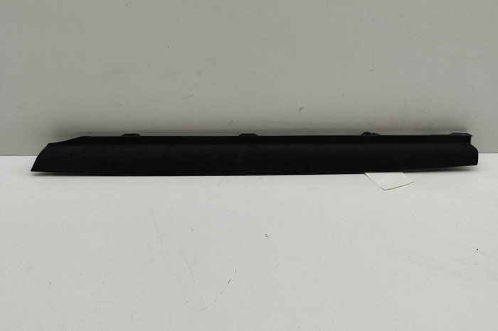 Ornament panou ușă dreapta spate TESLA MODEL X 2020 OEM: 1051556-06-C | 31670044