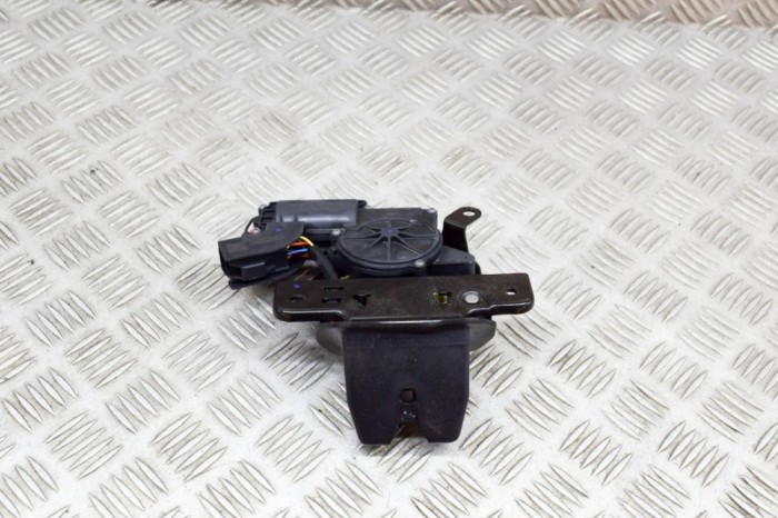 &Icirc;ncuietoare haion TESLA MODEL Y 2021 OEM: 1500604-00-B | 20587833