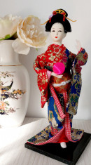 Gheisa cu minge deosebita 2 kimonouri foto