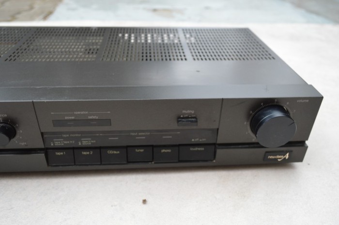 Amplificator Technics SU 700