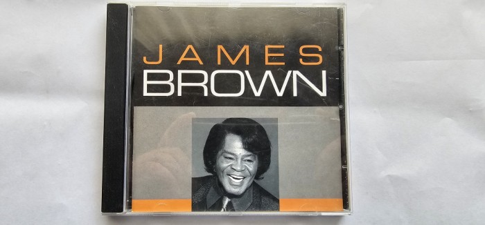JAMES BROWN CD AUDIO .