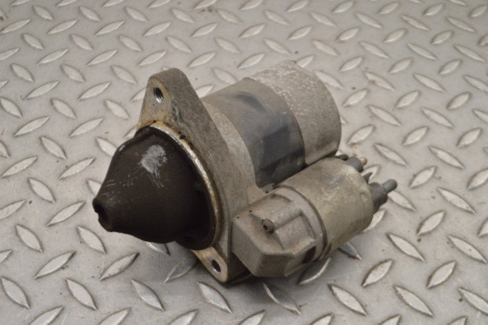 Electromotor FORD FOCUS III 2015 OEM: CV6T-11000-GA 14609946