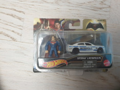 Hot wheels cu figurina Superman foto