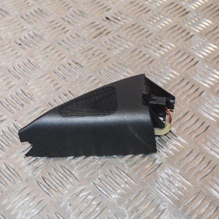 Difuzor ușă st&acirc;nga față VW PASSAT Variant B7 365 2012 OEM: 3C8035411 1858234