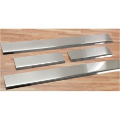 Ornament cromat pentru prag compatibil: Dacia Duster 2010-2018 CROM 4840