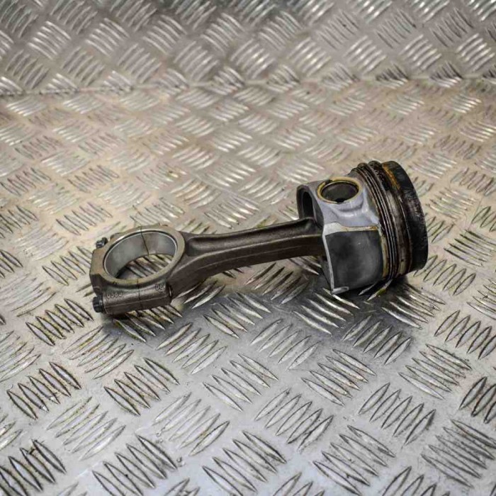 Piston VW TRANSPORTER V T5 Furgon 2012 OEM: 03L107065N038105401J017040512