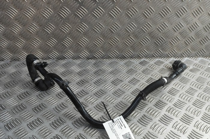 Furtun de lichid de răcire JAGUAR I-PACE X590 2018 OEM: J9D3-8D138-AB | 31690466