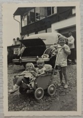 Copii cu landou// fotografie, perioada interbelica