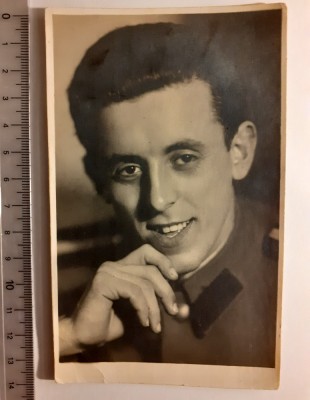 Fotografie interbelică cu militar 4 foto