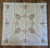Față de Masă Tradițională Cusută Manual &icirc;n Cruciuliță &ndash; Model Floral 86x83 cm
