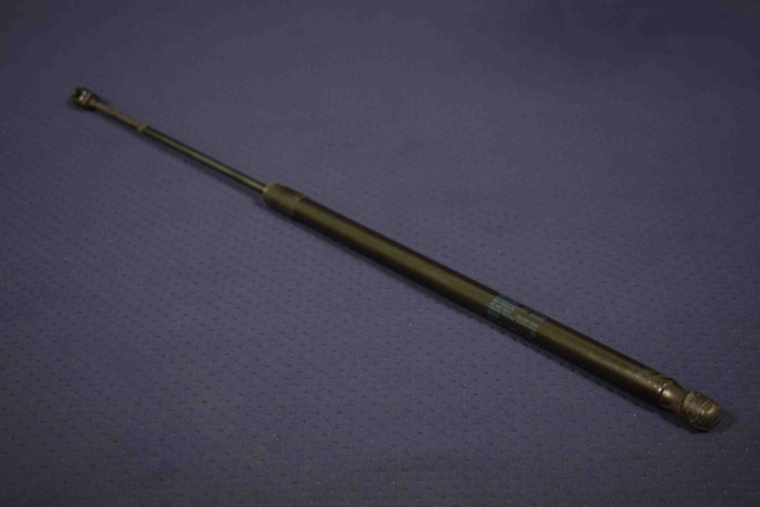 Amortizor haion st&acirc;nga VW BEETLE 5C1, 5C2 2014 OEM: 5C5827550C 2269321