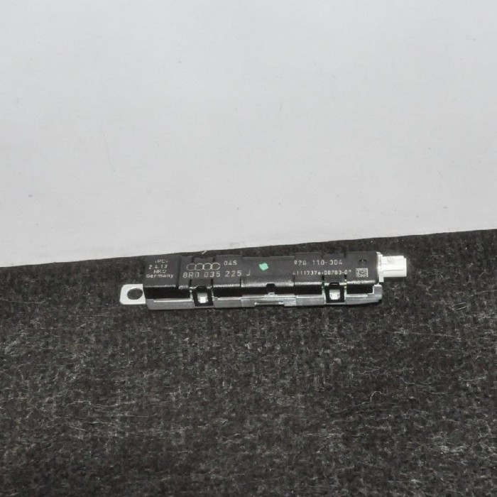 Amplificator de antena AUDI Q5 8R 2013 OEM: 8R0035225J 2789499