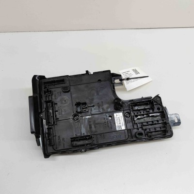Modul de confort TESLA MODEL Y 2022 OEM: 1670977-00-A,1657650-39-A 21699438 foto