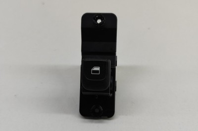 Buton geam ușă dreapta spate KIA STONIC YB 2023 OEM: 93580-H8000JBW | 22966405 foto