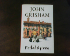 John Grisham Fotbal si pizza foto