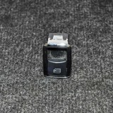 Buton geam ușă dreapta spate MERCEDES-BENZ C W204 2012 OEM: A2048700451,03139100 2570061