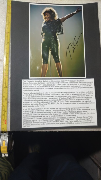 FOTOGRAFIE TINA TURNER CU SEMNATURA ORIGINALA