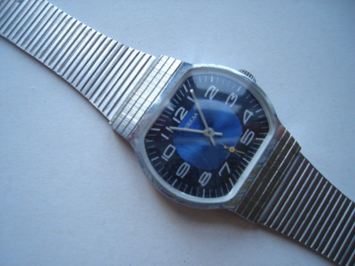 Ceas mecanic sovietic Pobeda, functioneaza