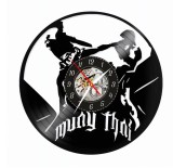 Ceas de perete din disc vinil, Tematică Muay Thai / Box Thailandez, Design Sportiv cu Luptători &icirc;n Acțiune, Negru, 30 cm