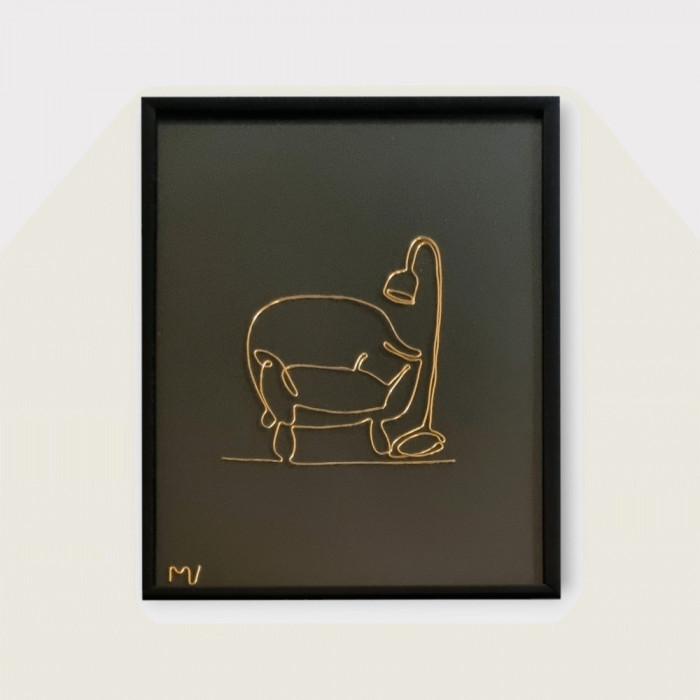 Fotoliu, sculptura din fir continuu de sarma placata cu aur, 19&times;25 cm