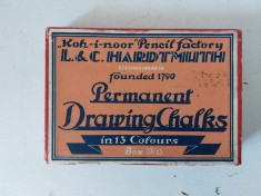 Creta vintage L&amp;C HARDTMUTH Koh-I-Noor Cehia anii &#039;40, 13 culori, arta, colectie