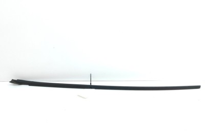 Ornament vertical parbriz st&amp;acirc;nga VW ID.3 E11 2020 OEM: 10A854327 | 23359139 foto