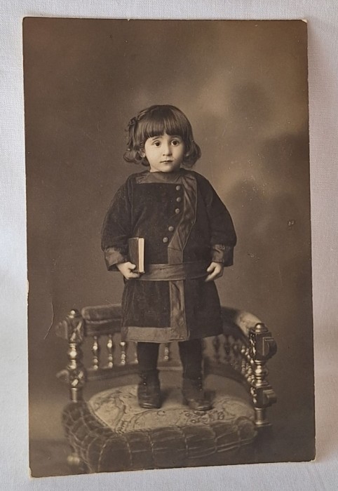 Fotografie tip Carte Postala, circulata, veche, datata 26 decembrie 1914 - atelier - Fotografia Venus Bucuresti Calea 13 septembrie