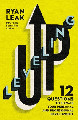 Leveling Up: 12 Questions to Elevate Your Personal and Professional Development foto