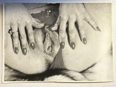 FOTOGRAFIE VECHE EROTICA ANII&#039;80/ 86 X 61 mm./ STARE BUNA/PIESA DE COLECTIE..