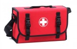 Geanta medicala de prim ajutor pentru 10 persoane, roșie