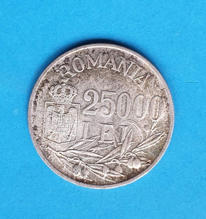 Moneda din argint 25000 Lei 1946 cu Regele Mihai piesa superba stare foarte buna