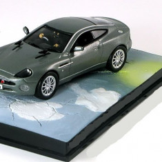 Macheta Aston Martin V8 Vanquish 2001 diorama James Bond 007 - Altaya 1/43