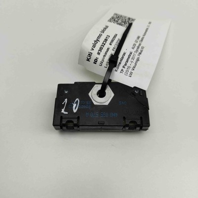 Amplificator de antena AUDI Q7 4M 2017 OEM: 4H0035570A foto