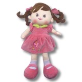 Papusa cu rochita roz cu fluturas canta iepuras coconas