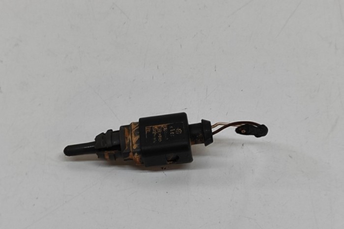 Senzor de temperatură exterioară AUDI A5 Avant 2024 OEM: 8Z0820535B | 31881882