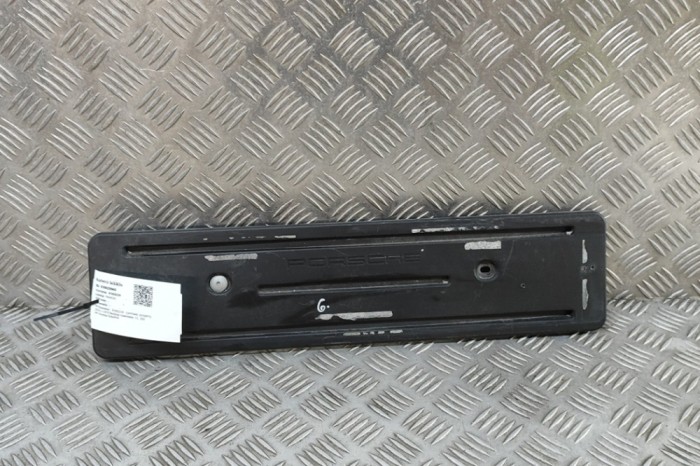 Suport număr de &icirc;nmatriculare PORSCHE CAYENNE 9Y0/9Y3 2019 OEM: 9Y0827211 30620965