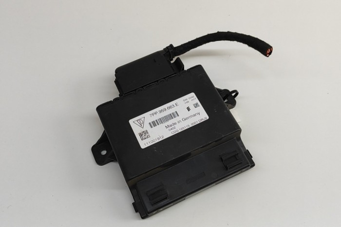 Unitate de control tensiune VW TOUAREG 7P5 2015 OEM: 7PP959663E 30370999