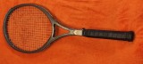 Racheta tenis camp de colectie LEMN DUNLOP COURT KING lungime - 68 cm. greutate - 375 grame