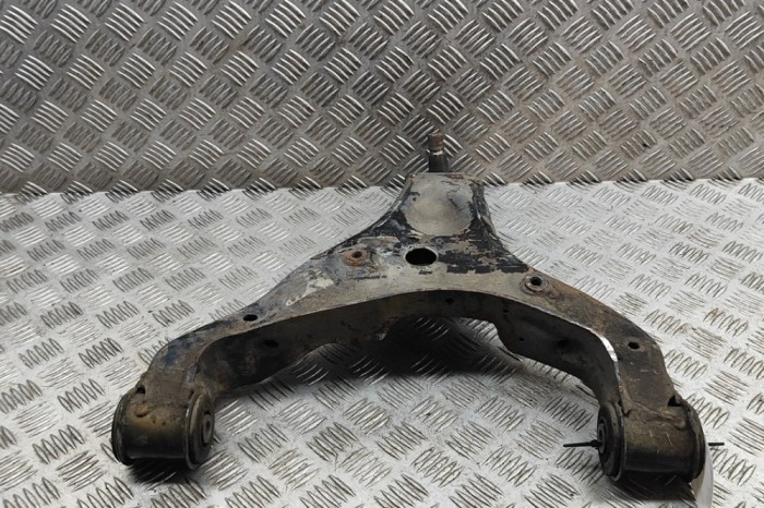 Braț inferior st&acirc;nga față VW CRAFTER 30-50 Furgon 2E_ 2016 OEM: 2E0407151M 30780784