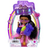 Papusa Barbie Extra Minis Dark Skin Wearing Faux Fur Coat Purple (hgp63)