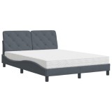 Cumpara ieftin Pat cu saltea, gri inchis, 140x200 cm, catifea