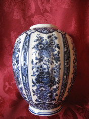 VAZA CERAMICA ITALIA - DECOR FLORAL CU COBALT foto