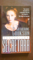 Secretara-Catherine Cookson foto