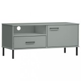 Cumpara ieftin Comoda TV cu picioare metalice &bdquo;OSLO&rdquo;, gri, lemn masiv pin