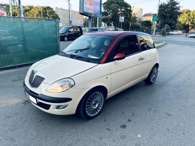 Lancia Ypsilon Diesel ~ 115000Km ~ Navi Camera Senz Park Clima foto
