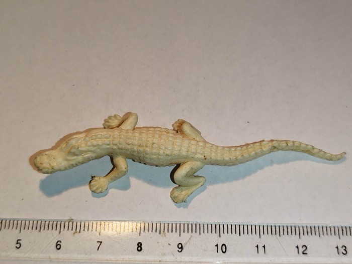 bnk jc Figurine de plastic - Linde - crocodil