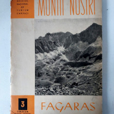 Fagaras - Colectia Muntii Nostri - nr 3 - anii 60 - contine harta