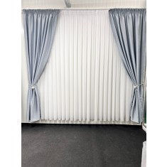 Draperie blackout pe textura de in, albastru pal