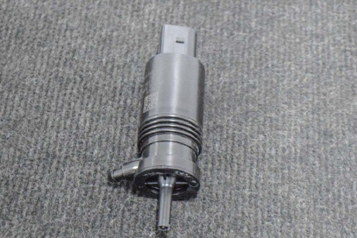 Motor rezervor lichid de parbriz TESLA MODEL 3 2018 OEM: 1015486-01-C 11204555