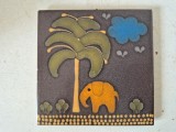 Placă ceramică decorativă Villeroy &amp; Boch (V&amp;B) Vintage &ndash; Tablou / Aplică de perete Elefant și Palmier, Made in W. Germany, Dimensiune 15x15cm